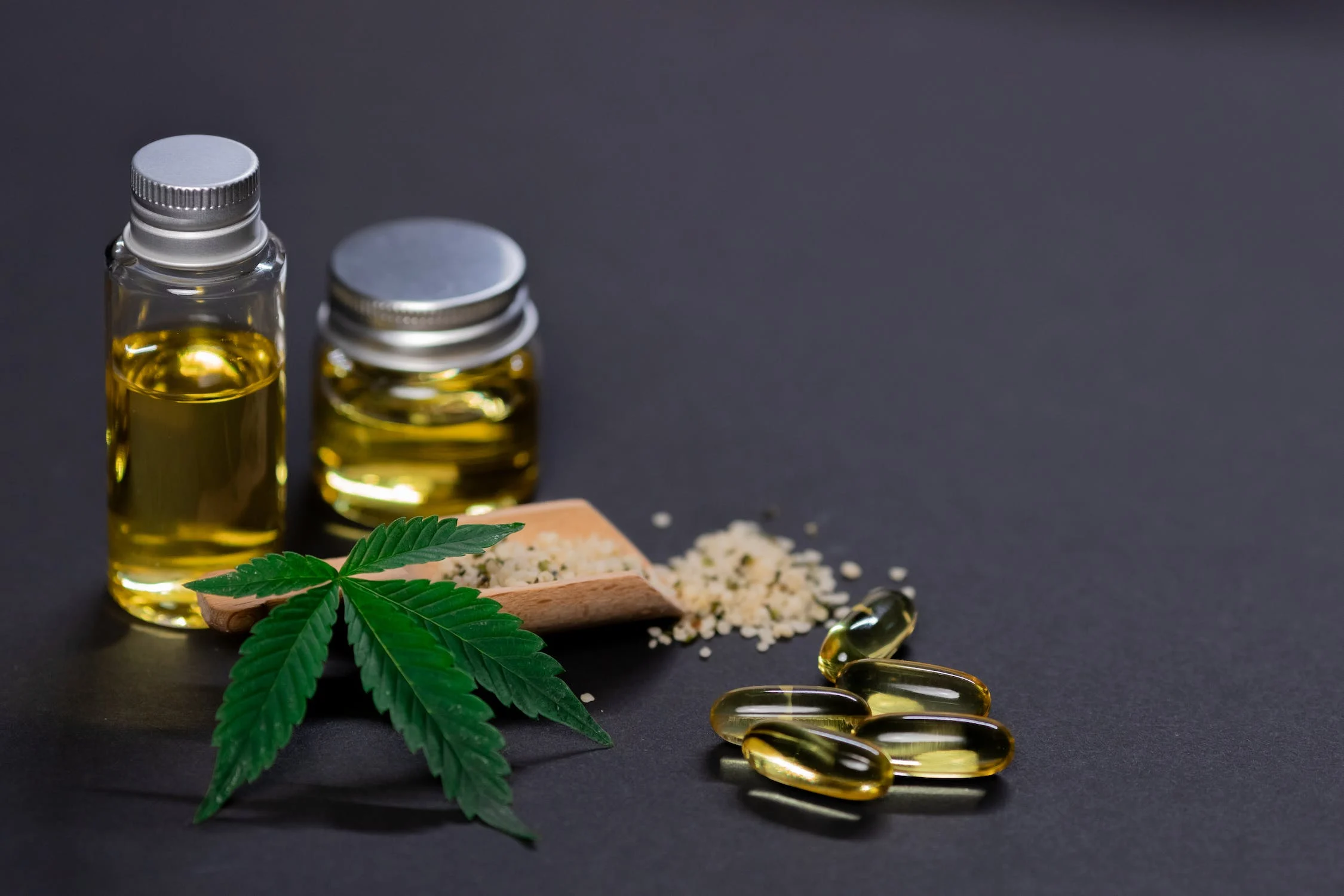 Unraveling the Mystery: Understanding the Key Differences Between THC and CBD